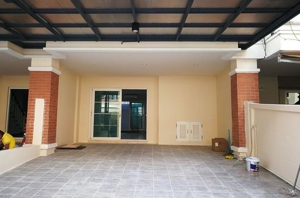 ให้เช่า ทาวน์โฮม 3 ชั้น คาซ่าซิตี้ รามคำแหง ใกล้โรงเรียน นานาชาติแอ๊ดเวนต์