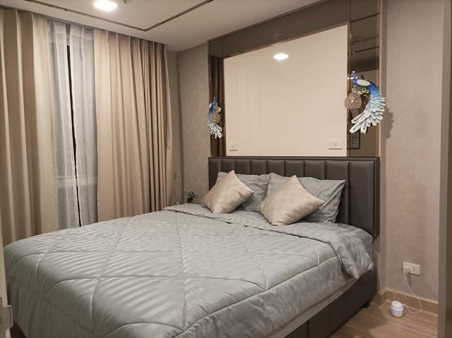 Bless Residence Ekamai, private, safe, 8th floor, BTS Ekamai.***Service for selling/renting houses, condos and giving advice. If interested, contact at any time***Interested in additional details or pictures or making an appointment to see the room?Contact Ekachai (Aui)T. 089-799-5598Line ID: @auiauiaui001 (add @ in front)Room type: 1 bedroom, 1 bathroomSize 27 sq m., 8th floorClean room, beautifully decorated, ready to move in.details-------------------------------------------------- ------------Rent 15,000.-/month-------------------------------------------------- ------------*Facilities worth using– Swimming pool, fitness– Security guard, project CCTV, Key Card door– garden– Wi-Fi Internet in the lobby area-------------------------------------------------- ------------*Nearby important places (Based on information from Google Map)1. Sukhumvit Hospital2. The Emporium Department Store3. Major Cineplex Ekkamai4. Benjasiri Park-------------------------------------------------- --