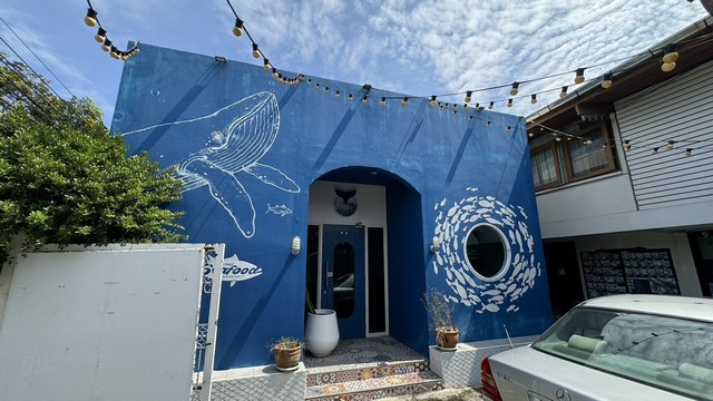 รหัส # TO813 ให้เช่าบ้านเดี่ยว 105 ตรว. ซอย พระรามเก้า 41  ตกแต่งเป็นร้านอาหารและอุปกรณ์ ใกล้เดอะไนน์พระราม 9 *** ราคาเช่า 50,000 บาท/เดือนบ้านเดี่ยว 2 ชั้น ซอยพระรามเก้า 41 ใกล้เดอะไนน์พระราม 9 ขนาด 105 ตร.ว.บ้านปรับปรุงเป็นร้านอาหาร พร้อมอุปกรณ์ใกล้เดอะไนน์พระราม 9 บ้านต้องรีโนเวท บริเวณกว้าง เหมาะรีโนเวททำ ธุรกิจ *** ราคาเช่า 50,000 บาท/เดือนที่ตั้ง:: ซอย พระรามเก้า 41 แยก 8 แชวงสวนหลวง 