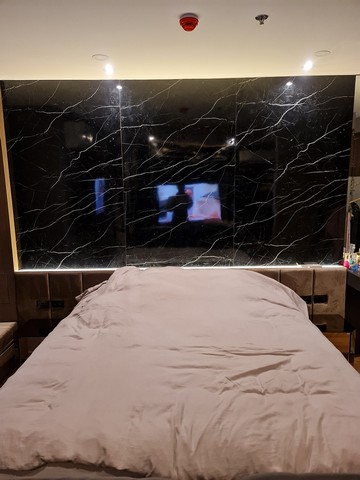 ขาย / ให้เช่า คอนโด IDEO Q Chidlom - Phetchaburi (ไอดีโอ คิว ชิดลม เพชรบุรี) ใกล้บีทีเอสชิดลม 1 ห้องนอน ขนาด 45.14 ตรม.