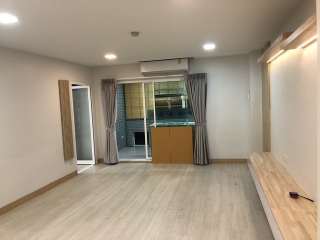 ขายคอนโด Srivara Mansion 2 : ศรีวรา แมนชั่น 2 แบบ 1 ห้องนอน 2 ห้องน้ำขนาด 80 ตารางเมตร ชั้น 11