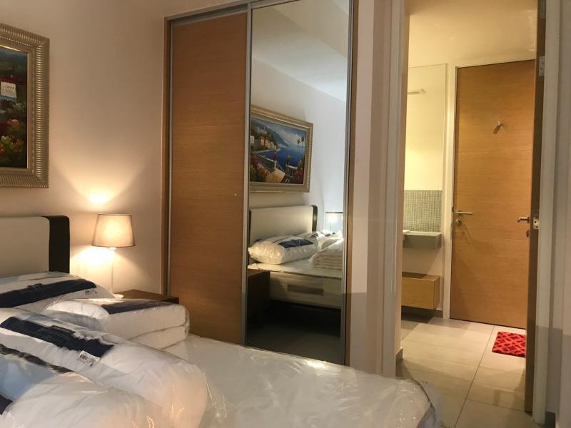 ให้เช่าคอนโด The Lofts Ekkamai (เดอะ ล็อฟท์ เอกมัย) ห้องดูเพล็กซ์ 1 ห้องนอน ขนาด 48 ตารางเมตร ชั้น 22 ห้องแต่งครบพร้อมเข้าอยู่