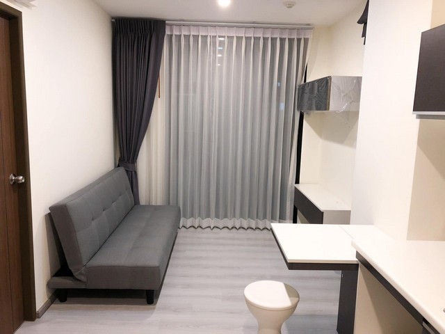 ให้เช่าคอนโด Zeen Condo Ngamwongwan31 (ซีน คอนโด งามวงศ์วาน 31) ** ห้องมุม ** 1 ห้องนอน 1 ห้องน้ำ 1 ห้องนั่งเล่น  ห้องขนาด 28.5 ตร.ม