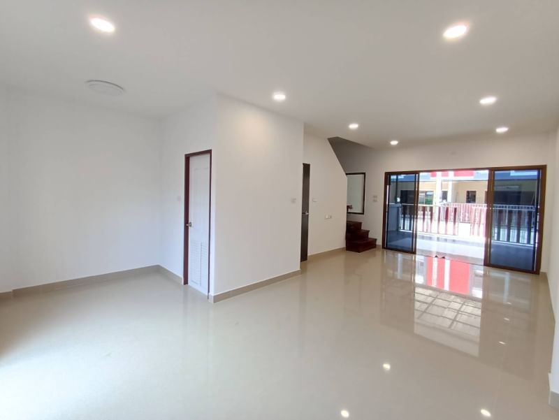 ขายทาวน์เฮาส์สองชั้น ต่อเติมพร้อมเข้าอยู่ โครงการเอส สิริภัสสร2 ทำเลสะดวก เข้าออกได้หลายทาง บรรยากาศส่วนตัว