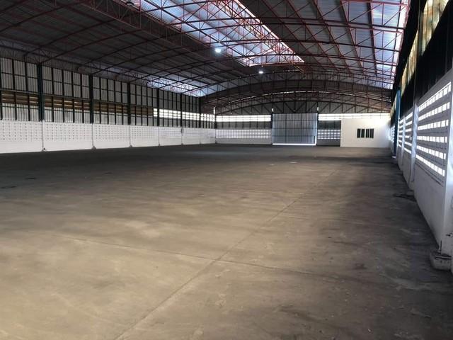 ให้เช่าโกดัง โรงงานพร้อมสำนักงาน พื้นที่ใช้สอย 1566 ตรม บนพื้นที่ 368 ตรว. ย่านบางคูวัด  จังหวัดปทุมธานี