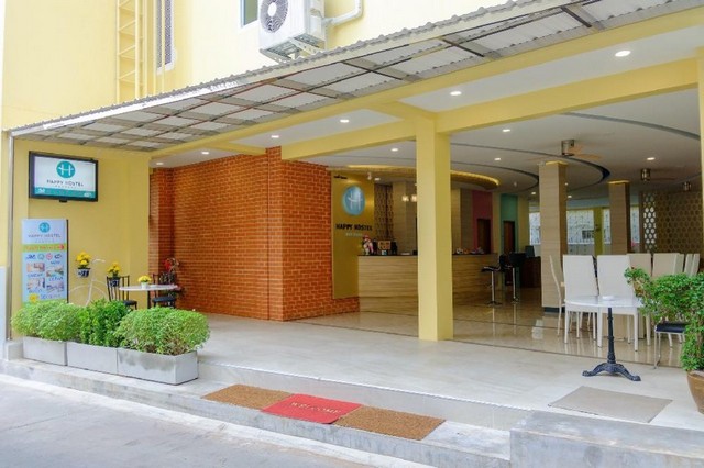 HU3758Hostel For Sale  :  Pattaya Sai 3ขายโฮสเทล  :  พัทยา สาย 3 ที่ตั้ง :   ซอยเฉลิมพระเกียรติ 21/1 ถนนพัทยา สาย 3 เมืองพัทยา อำเภอบางละมุง ชลบุรี 20150Sale :  32,000,000 THB AREA   :  65.00  sq.wa - sq.m.TYPE   :  25 Bedroom   25 Bathroom   6 stoeryรายละเอียดทรัพย์66 เตียง, 25 ห้องใกล้ถนนใหญ่ 4 เลน เดินทางสะดวกมี Wifi ทุกชั้น มี สระว่ายน้ำ ( ที่เดียวในพัทยา ) สถานที่สำคัญใกล้เคียงเซ็นทรัลพัทยาพัทยาไนท์บาซาร์เซ็นทรัล มารีน่าบี๊กซี เอ็กซ์ตร้า พัทยาถนนคนเดินพัทย
