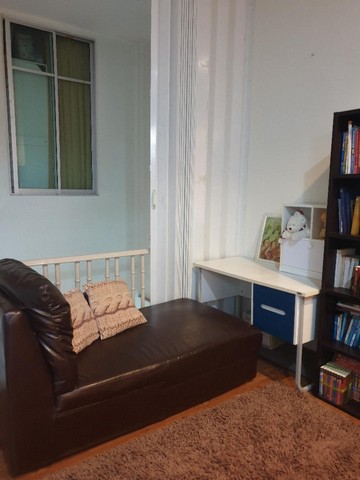 HU3755Town Home For Sale  :  Baan Klang Krung The Royal Vienna Ratchavipha-Ratchadaphisekขายทาวน์โฮม  :  บ้านกลางกรุง เดอะ รอยัล เวียนนา รัชวิภา-รัชดาภิเษกที่ตั้ง :   ถนนรัชดาภิเษก แขวงจตุจักร เขตจตุจักร กรุงเทพมหานคร 10900Sale :  6,290,000 THB AREA   :  21.00  sq.wa - sq.m.TYPE   :  3 Bedroom   4 Bathroom   3 stoeryรายละเอียดทรัพย์ทาวน์โฮม ทำเลดี เดินทางสะดวกไม่ไกลทางเข้าออกหมู่บ้าน หน้าบ้านไม่ชนหน้าบ้านอื่น  ที่จอดรถ 2 คัน จอดหน้าบ้านได้อีกสถานที่สำคัญใกล้เคียงบองมาร์เช่ 