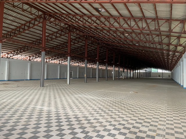 WF0359Factory For Sale :  Mae Sot, Takขายโรงงาน :  แม่สอด ตากที่ตั้งทรัพย์ :  ตำบลแม่กาษา อำเภอแม่สอด จังหวัดตาก Sale   :  148,500,000   THB AREA : 13,200 sq.w.(33 ไร่) 52,800 sq.m.TYPE   :    - Bedroom   - Bathroom  - Floorsรายละเอียดทรัพย์ขายโรงงานพร้อมที่ดินและสิ่งปลูกสร้าง 33 ไร่โรงงาน (4,050 ตารางเมตร)อาคารสำนักงานโรงอาหารหอพักพนักงานบ้านพักผู้จัดการและหัวหน้างานหน้ากวาง 260 เมตร และ สูงประมาณ 1 เมตรทำเลดีมีอนาคตเป็นประตูสู่ประเทศพม่า ติดทางหลวงแ