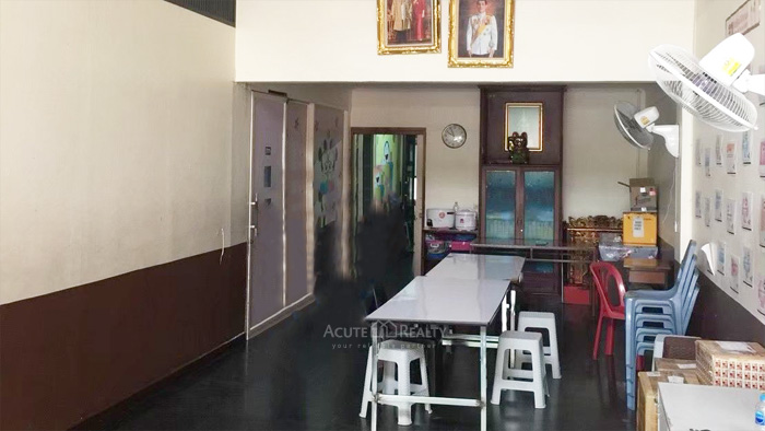 ขายและให้เช่า ตึกแถว 2 คูหา ติดถนน MRT ลาดพร้าว 71 ใกล้ลาดพร้าวซอย 71