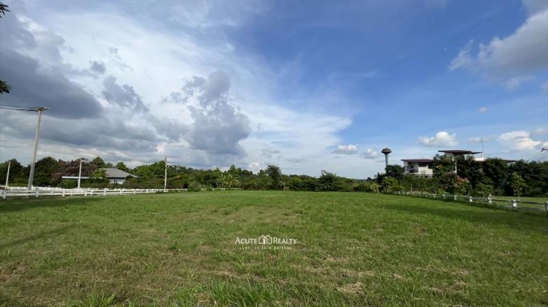 ขายที่ดินแปลงสวย เขาใหญ่ ปากช่อง ติดถนน 2 ด้าน ขนาดที่ดิน 725 ตร.ว. ใกล้ คีรีมายา