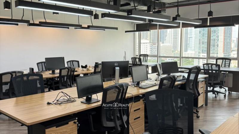 ให้เช่าพื้นที่สำนักงาน ตึกริชมอนด์ สุขุมวิท 26 ขนาด 278.31 ตร.ม. เฟอร์นิเจอร์ครบ มีห้องประชุม มีห้องน้ำแยกชาย/หญิงในห้อง ที่จอดรถ 4 คัน ใกล้เอ็มโพเรียม เอ็มควอเทียร์และเดินทางสะดวก สามารถทะลุออกถนนพระราม 4 ใกล้ทางด่วน พื้นที่มีการตกแต่งบางส่วน ให้เช่า 120,000 บาทรหัสทรัพย์ : Os-530806-09สนใจติดต่อ : 02-541-4999 หรือ 085-664-5000และ Line ID : @acr_sale879 (มี@ด้วย) รบกวนติดต่อแอดมินก่อนนะคะ