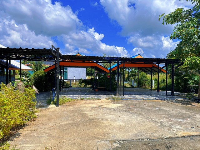 ขายที่ดิน พร้อมสิ่งปลูกสร้าง ฟิลสไตล์ธรรมชาติ เดิมร้านอาหารหนองหว้าคาเฟ่ อำเภอบรรพตพิสัย จังหวัดนครสวรรค์