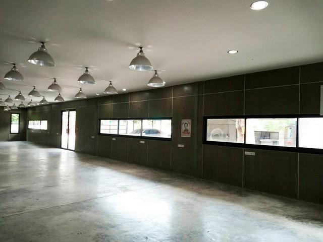 C3928 ให้เช่าอาคารสำนักงาน ลาดพร้าวซอย 83 ซอยติดกับบิ๊กซี เหมาะทำสำนักงาน มีที่จอดรถ10 คัน