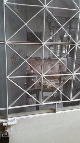 ขายอาคารชุด2 อพาร์ทเม้นท์สะพานใหม่ ซอยพหลโยธิน 52ขนาด 29 ตรม. แบ่งเป็น 2 ห้องนอน พร้อมเฉลียงซักล้าง และทำอาหารใด้ ทางด้านหลังห้องห้องชุดเลขที่ 491/78ตึกมี 5 ชั้น ห้องอยู่ชั้นที่ 3 สุดตึกฝั่งขวามือ (ตะวันตก) ติดบันไดหนีไฟ ค่าส่วนกลางเดือนละ 200 บาท มีที่จอดรถยนต์และมอเตอร์ไซค์ ห้องหน้ามี sofa bed Air condition 13000 btu..TV.50นิ้วติดผนัง โต๊ะกินข้าวเล็ก ห้องหลังมี Air condition 13000btu เตียงนอน หกฟุต พร้อ