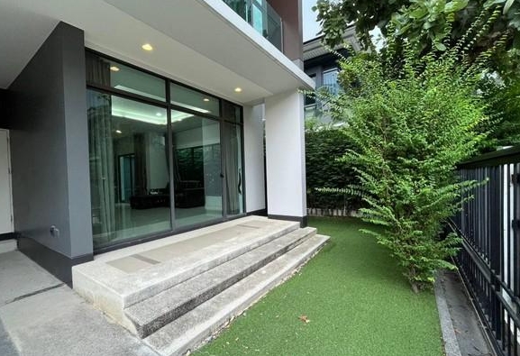 ให้เช่าบ้านเดี่ยว 2 ชั้น  เศรษฐสิริ กรุงเทพกรีฑา1 มี 3 นอน 3 น้ำ