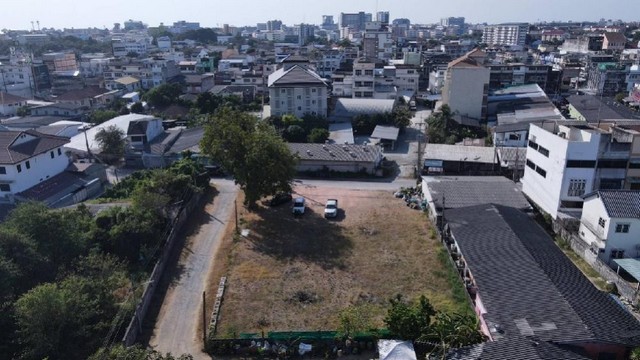 ขาย ตึกอาคารพาณิชย์ ใจกลางเมืองทำเลทอง ประตูท่าแพ เชียงใหม่