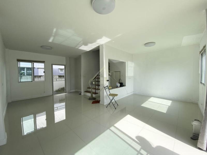 ทาวน์โฮม 2 ชั้น โนโว วิลล์ วงแหวน-บางใหญ่ (หลังริม)