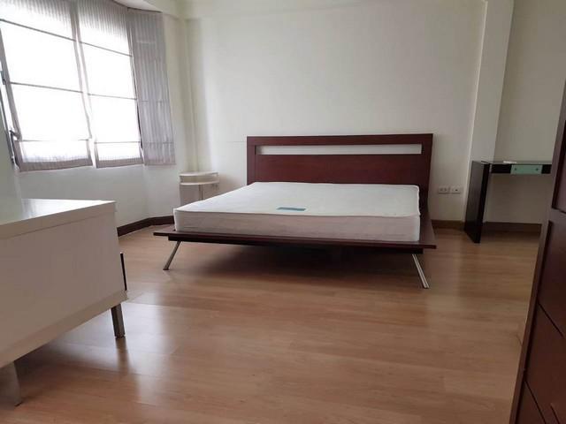 C3979  ให้เช่าทาวน์โฮม 3 ชั้น หมู่บ้านศุภาลัย วิลล์ เอกมัย-รามอินทรา ซอยนวลจันทร์64 รามอินทรา 40 ใกล้เลียบทางด่วนรามอินทราเนื้อที่ 18.7 ตรว. พื้นที่ใช้สอยประมาณ 167 ตรม 3 ห้องนอน 3 ห้องน้ำ สนใจนัดชมติดต่อ รหัสประกาศC3979 คุณเฟลม  0638956397ID line : 0638956397: https://line.me/ti/p/LTVhEi9gAFC3979  ให้เช่าทาวน์โฮม 3 ชั้น หมู่บ้านศุภาลัย วิลล์ เอกมัย-รามอินทรา ซอยนวลจันทร์64 รามอินทรา 40 ใกล้เลียบทางด่วนรามอินทราเนื้อที่ 18