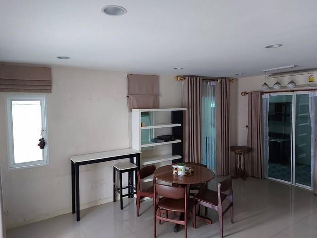 C3972 ขายทาวน์โฮม 3 ชั้น โครงการบ้านกลางเมือง โชคชัย 4 ซอย 50 ย่านโชคชัย 4