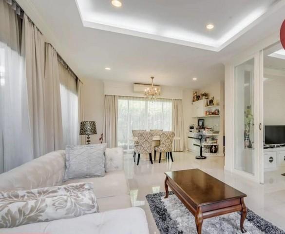 C3952 ให้เช่าบ้านเดี่ยว 2 ชั้น หมู่บ้านบางกอกบูเลอวาร์ด เทพารักษ์ วงแหวน ตกแต่งแล้วเนื้อที่ 53.9 ตารางวา พื้นที่ใช้สอย 210 ตารางเมตร 3 ห้องนอน 3 ห้องน้ำ จอดรถได้ 2 คันสนใจนัดชมติดต่อ รหัสประกาศC3952 คุณเฟลม  0638956397ID line : 0638956397: https://line.me/ti/p/LTVhEi9gAFC3952 ให้เช่าบ้านเดี่ยว 2 ชั้น หมู่บ้านบางกอกบูเลอวาร์ด เทพารักษ์ วงแหวน ตกแต่งแล้วเนื้อที่ : 53.9 ตารางวาพื้นที่ใช้สอย 210 ตารางเมตร3 ห้องนอน3 ห้องน้ำจอ