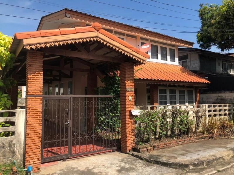 EPL-HR2793 ให้เช่าบ้านเดี่ยว ใกล้เดอะมอลล์บางกะปิ เสรีไทย 57 หมู่บ้านสหกรณ์  50 ตารางวา 5 ห้องนอน 2 ห้องน้ำ แอร์ 2 เครื่อง จอดรถได้ 2 คัน 