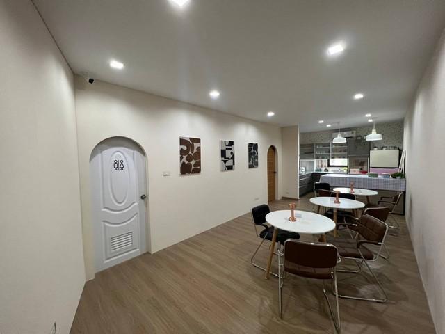 EPL-BR0019 ให้เช่าโฮมออฟฟิศ ย่านพระราม9  ซ.เสรี8 เนื้อที่ 80ตร.วา ขนาด647.3ตร.ม. 4ห้อง 2พื้นที่กว้าง 6 ห้องน้ำ ให้เช่าอาคารเปล่าไม่มีเฟอร์