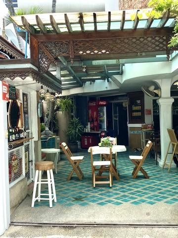 PPL13 ขาย บ้านเดี่ยว 2 ชั้น ใกล้ซอยอารีย์ ซอย พหลโยธิน 2 ใกล้ซอยอารีย์ สไตล์วินเทจ สามเสนใน เขตพญาไท ราคาขาย 25,000,000 บาทติดต่อ คุณช่อผกา 0616198565 LINE 0616198565ขายด่วนบ้านเดี่ยว 2 ชั้น ใกล้ซอยอารีย์ สไตล์วินเทจ-เนื้อที่ 45 ตร.ว. หน้ากว้าง 8 ม. ลึก 21 ม.- พื้นที่ใช้สอยประมาณ 320 ตร.ม.-7 ห้อง 4 ห้องน้ำ 2 ที่จอดรถในบ้าน (หน้าบ้านจอดรถยนต์ได้ตลอดทั้งซอยสลับวันคู่-คี่)-ใกล้ bts อารีย์ ประมาณ 600 ม.เหมาะเป็นท