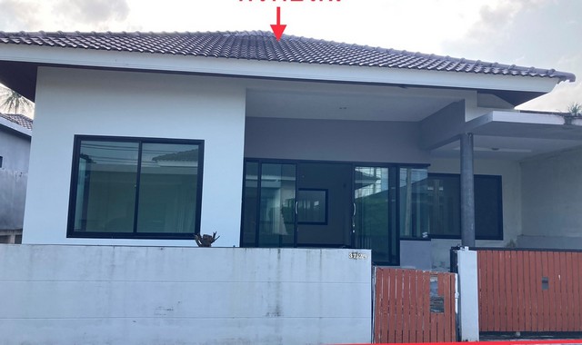  รายละเอียดเพิ่มเติม Code ID : PKK02-13896  ราคาขาย 2,880,000  บาท- ขนาดพื้นที่ :  42.20 ตร.ว. - พื้นที่ใช้สอย :  110.00 ตร.ม. - จำนวนห้อง :  3 ห้องนอน 2 ห้องน้ำ  - ที่จอดรถ :   1    คัน- บ้านหันทางทิศ : ตะวันตกเฉียงเหนือ พิกัดทรัพย์ : https://maps.app.goo.gl/qwd2BB5f6GZwzB5E6    สถานที่ใกล้เคียง- ใกล้ตลาดสีฟ้า- ใกล้โลตัส โกเฟรช สาขาตลาดศรีฟ้า สมุย  - ใกล้ โรงพยาบาลส่งเสริมสุขภาพตำบลลิปะน้อย - ใกล้ ตลาดบุญดี สอบถามเพิ่มเติม/นัดชมโทร. 097-419-5982(พล