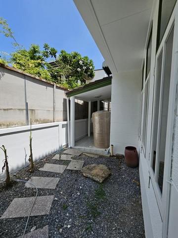 ให้เช่าบ้านเดี่ยว 2 ชั้นหลังมุม เนื้อที่ 95 ตารางวา 4 ห้องนอน หมู่บ้านโฮมเพลส รามคำแหง 140 ใกล้ทะเลสาบ บรรยากาศดี