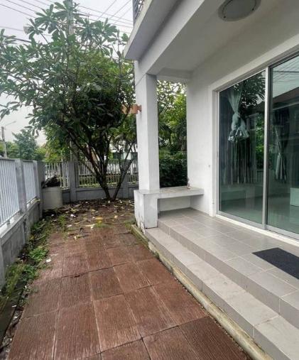 ให้เช่าบ้านเดี่ยว 2 ชั้น เนื้อที่ 53.5 ตารางวา  3 ห้องนอน 2 ห้องน้ำ  โครงการเอโทล ลันตา รีสอร์ทไลฟ์ บางนา – วงแหวน