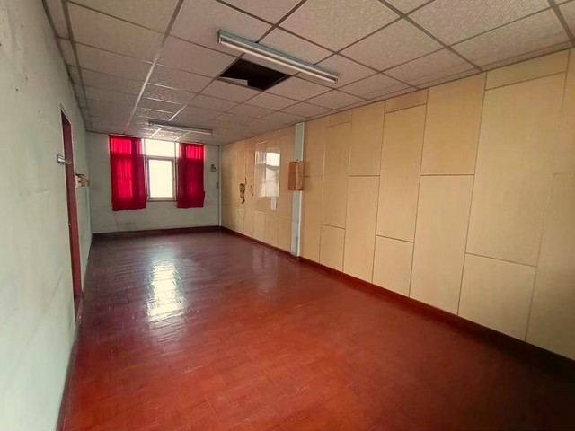 ให้เช่าอาคารพาณิชย์ย่านเจริญกรุง 54 -สาทร-บางรัก 4 คูหา (4 ชั้น) มีดาดฟ้า มีที่จอดรถ