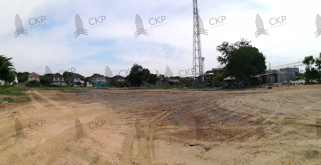 ขาย ที่ดินเปล่า ทำเลดี ใกล้ห้างสรรพสินค้า,หน่วยงานราชการ ใกล้ถนนเมนหลายเส้น  ต.พิมลราช อ.บางบัวทอง นนทบุรี ติดต่อสอบถามได้ค่ะการเดินทาง- ถนนเทศบาล 2  42 เมตร- ถนนบางกรวย - ไทรน้อย  1.5 กิโลเมตร- ถนนชัยพฤกษ์  3.2 กิโลเมตร- ถนนราชพฤกษ์  3.3 กิโลเมตรรายละเอียด (Description)- ขนาด 171.5 ตร.วา- ที่ดินเปล่าสถานที่ใกล้เคียง- โรงพยาบาลชลลดา  1.4 กิโลเมตร- สำนักงานที่ดินจังหวัดนนทบุรี สาขาบางบัวท