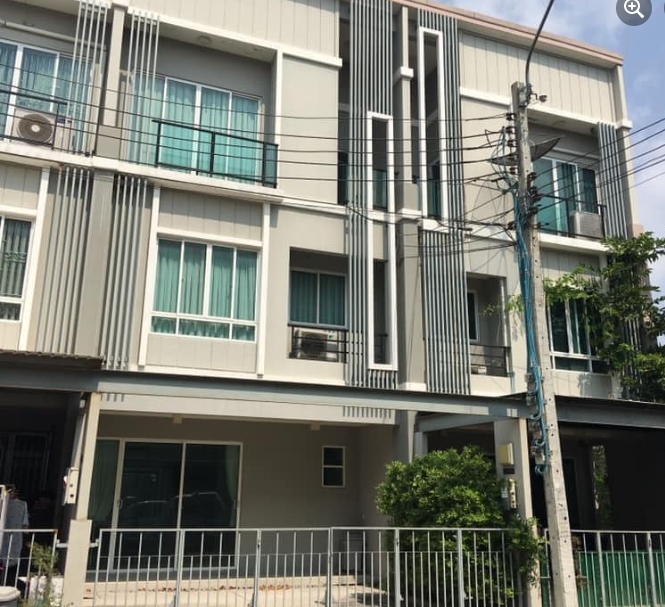 ให้เช่าทาวน์โฮม 3 ชั้น โครงการ พาทิโอ พัฒนาการ38 มี 3ห้องนอน 3ห้องน้ำ ขนาด20ตรว