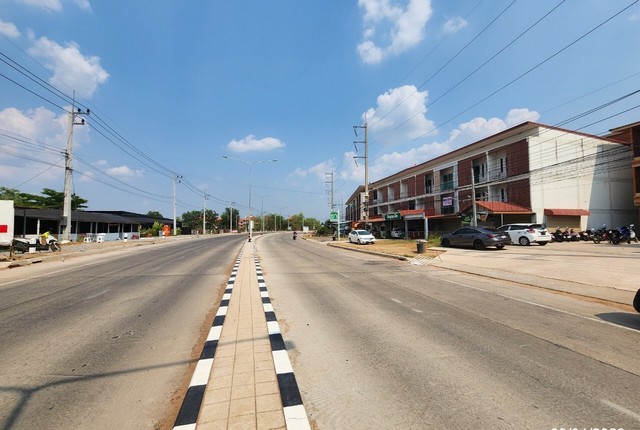 ขายอาคารพาณิชย์   อำเภอกันทรวิชัย  มหาสารคาม (PKK04-05066)