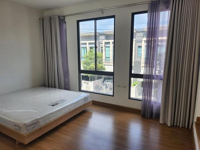 PT12 ให้เช่าทาวน์โฮม พลีโน่ สุขุมวิท - บางนา Pleno Sukhumvit - Bangna ใกล้เมกะบางนา ถนนบัวนครินทร์ ตำบลบางพลี อำเภอบางแก้ว จังหวัดสมุทรปราการราคาเช่า: 22,000 บาท/เดือน ประกัน 2 เดือน ล่วงหน้า 1 เดือน สัญญา 1 ปีติดต่อ คุณช่อผกา 0616198565 LINE 0616198565ทาวน์โฮม 2 ชั้น โครงการพลีโน่ สุขุมวิท - บางนา Pleno Sukhumvit - Bangna หลังเมกะบางนาเนื้อที่ : 18 ตรว.3 ห้องนอน 2 ห้องน้ำ1 ห้องครัวหน้ากว้าง 5.50 เมตรรจอดรถในบ้านได้ 1 คัน หน้าบ้