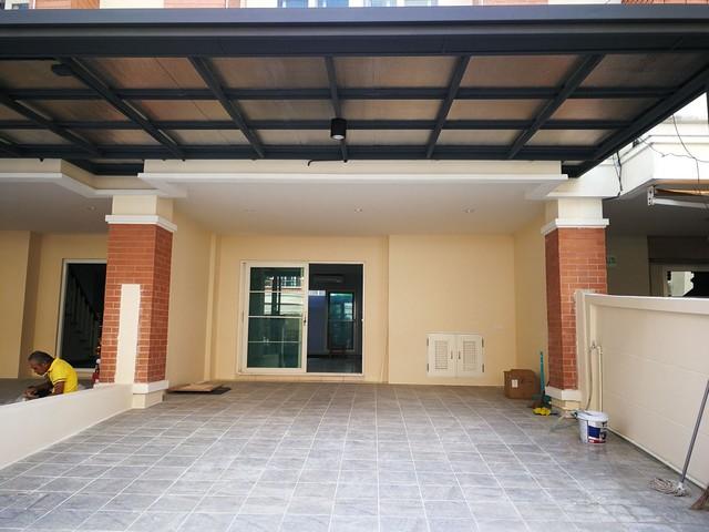 ให้เช่า ทาวน์โฮม 3 ชั้น โครงการ คาซ่าซิตี้ รามคำแหง ติดถนนใหญ่ รามคำแหง รีโนเวทใหม่ทั้งหลัง ใกล้โรงเรียน นานาชาติแอ๊ดเวนต์