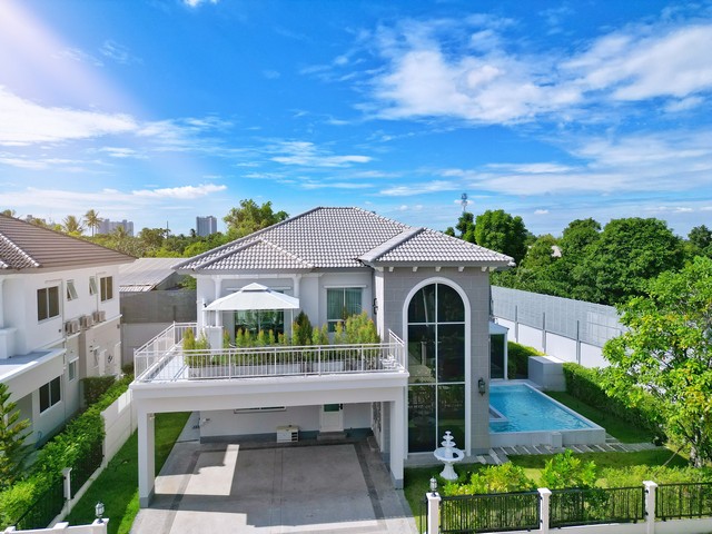 ขายบ้านเดี่ยว พร้อมสระว่ายน้ำ ใกล้โรงเรียน SISB ธนบุรี ม.ลัดดารมย์ พุทธมณฑลสาย1 แต่งครบพร้อมอยู่ 111.7 ตรว. แปลงมุม--------------------------------------สนใจสอบถามรายละเอียด/นัดชมบ้าน064-645-6987 คุณเอก ณัฐคมLine : http://line.me/ti/p/~coach_eak--------------------------------------ขายบ้านเดี่ยว พร้อมสระว่ายน้ำ ใกล้โรงเรียน SISB ธนบุรี ม.ลัดดารมย์ พุทธมณฑลสาย1 แต่งครบพร้อมอยู่ 111.7 ตรว. แปลงมุมข้อมูลบ้านโครงการ ลัดดารมย์ พุทธมณฑลสาย1 จากเครือ Quality Ho