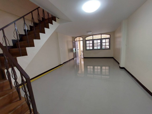 townhome หมู่บ้าน ดีเค 2 นอน 2 BR 3500000 - ใกล้ โรงเรียนเลิศหล้า +++ กรุงเทพ