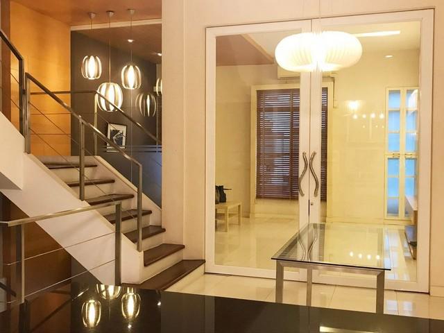 ให้เช่าทาวน์เฮ้าส์ 4 ชั้น เนื้อที่ 50 ตารางวา3 ห้องนอน 5 ห้องน้ำ   โครงการบ้านกลางเมืองพระรามเก้า-ลาดพร้าว