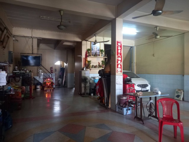 ขายอาคารพาณิชย์  3 ชั้น 2 ห้อง ทำเลดี ตำบลแพรกษาใหม่ อ.เมือง จ.สมุทรปราการ