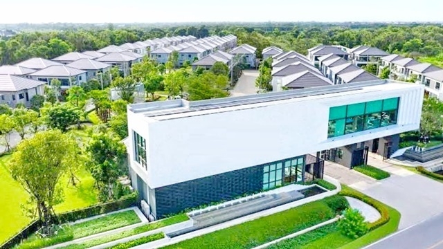 เลี้ยงสัตว์ได้ 55ตรว. 375ตรม. คฤหาสน์ บ้านเดี่ยว 2 ชั้น เฟอร์ครบ ถูกที่สุดใน 3โลก ตลาดน้ำพระยาสุเรนทร์ 84,999B-M 5นอน 6น้ำ 6จอดรถ 6แอร์Mansion 2-storyFully furnished PhrayaSuren Floating Market The Cheapest  Pet Lovers 55 sq.wa. 375sq.m. 84,999B-M 5bed 6bath 6parking 6A/C.ถ.กาญจนาภิเษกถ.จตุโชติ แขวงออเงิน เขตสายไหม กรุงเทพมหานคร 102205 ห้องนอน 6 ห้องน้ำ 1 ห้องนั่งเล่น 1 ห้องนั่งเล่น 1 ห้องทานอาหาร 1 ห้องครัว 1 ห้องแม่บ้าน+ห้องน้ำ.6  จอดรถ + ต่อเติมหลังคาทั้งหน้าและหลังบ้า