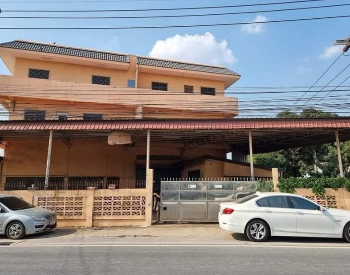 ให้เช่าอาคาร3 ชั้น โรงงาน คลังสินค้า สำนักงาน เนื้อที่ 156 ตรว บางบอน 3 บางแค