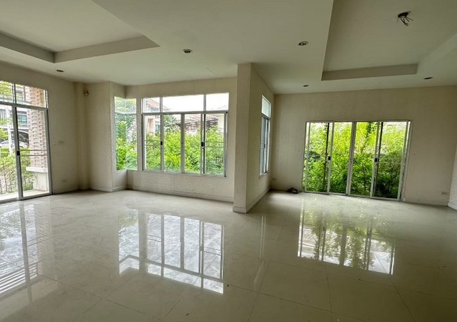 ขายบ้านเดี่ยว ดิแอลเลอกนซ์ เพชรเกษม 81 หนองแขม มี 3 ห้องนอน 4 ห้องน้ำ 111.4 ตรว.