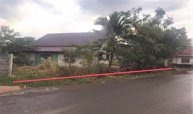 รายละเอียดเพิ่มเติมCode ID :   PKK02-15972ราคาขาย       1,278,000 บาท- ขนาดพื้นที่ :  134 ตร.ว (1 งาน / 34 ตร.ว)- พื้นที่ใช้สอย :    103.50 ตร.ม- จำนวนห้อง :  1 ห้องนอน 1 ห้องน้ำ- จอดรถ :        1 คัน- บ้านเดี่ยว :     1 ชั้น- บ้านเดี่ยวหันทางทิศ :- อายุอาคาร :    18 ปีพิกัดทรัพย์   :   https://maps.app.goo.gl/3TuUraftKZATws956สถานที่ใกล้เคียง- ใกล้วัดสิงห์ทอง- ใกล้โรงเรียนสิงห์สามัคคีวิทยา- ใกล้โรงเรียนบ้านนาสีนวลโนนสะอาด- ใกล้วัดป่านิคมพัฒนารามสอบถามเ