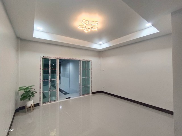 วิโรจน์วิลล์ บางบัวทอง (บ้านกล้วย-ไทรน้อย) บ้านมือสองตกเเต่งใหม่พร้อมอยู่