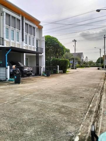 PO23 ขาย ทาวน์เฮ้าส์ 2 ชั้น โกลเด้น ทาวน์ 2 บางนา-สวนหลวง Golden Town 2 