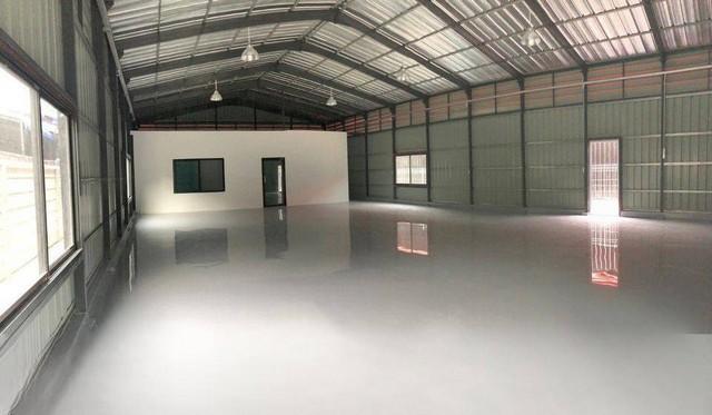 HR2781ให้เช่าโกดังไซส์ขนาดมินิมอล์ล พื้นที่ภายใน 180 ตารางเมตร เคลือบผิวพื้น epoxy แบบเงา ถนนลาดพร้าว-โชคชัย4สนใจติดต่อคุณสามารถ 0918070863 ID line : samart863ราคาเช่า 45,000 บาท/เดือน ( ประกัน3 ล่วงหน้า1 สัญญา 3ปี )โกดังไซส์ขนาดมินิมอล์ล เคลือบผิวพื้น epoxy แบบเงา ถนนลาดพร้าว-โชคชัย4พื้นที่ใช้สอยรวม 380 ตารางเมตรแบ่งเป็นพื้นที่ภายนอก 200 ตารางเมตรพื้นที่ภายใน 180 ตารางเมตร1 ห้องออฟฟิศห้องน้ำ 4 ห้องจ�