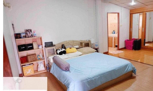 ให้เช่าบ้านเดี่ยว 2 ชั้น 70 ตรว. 4 ห้องนอน หมู่บ้านเสริมศิริวิลเลจ 7 พระยาสุเรนทร์ 30 ใกล้แฟชั่นไอส์แลนด์