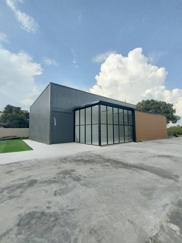 ให้เช่าโกดังพร้อมออฟฟิศย่านบางนา ใกล้เมกาบางนา เหมาะทำโชว์รูม เก็บสินค้า ร้านอาหาร พื้นที่ 280 ตร.ม.