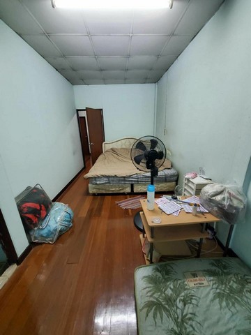 ขายทาวน์เฮ้าส์ 2 ชั้น 652 บ้าน ฉัตรแก้ว ถนน แฮปปี้แลนด์ แขวง คลองจั่น เขต    บางกะปิ กรุงเทพมหานคร